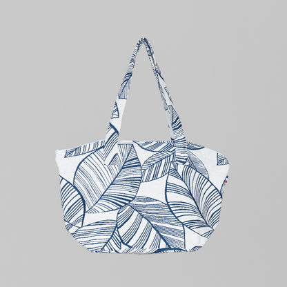 Shell zip tote