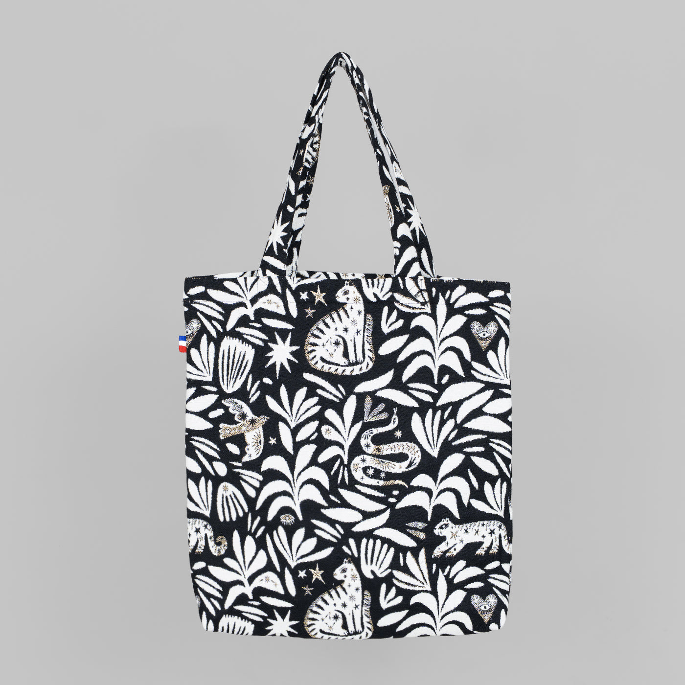 Daily tote