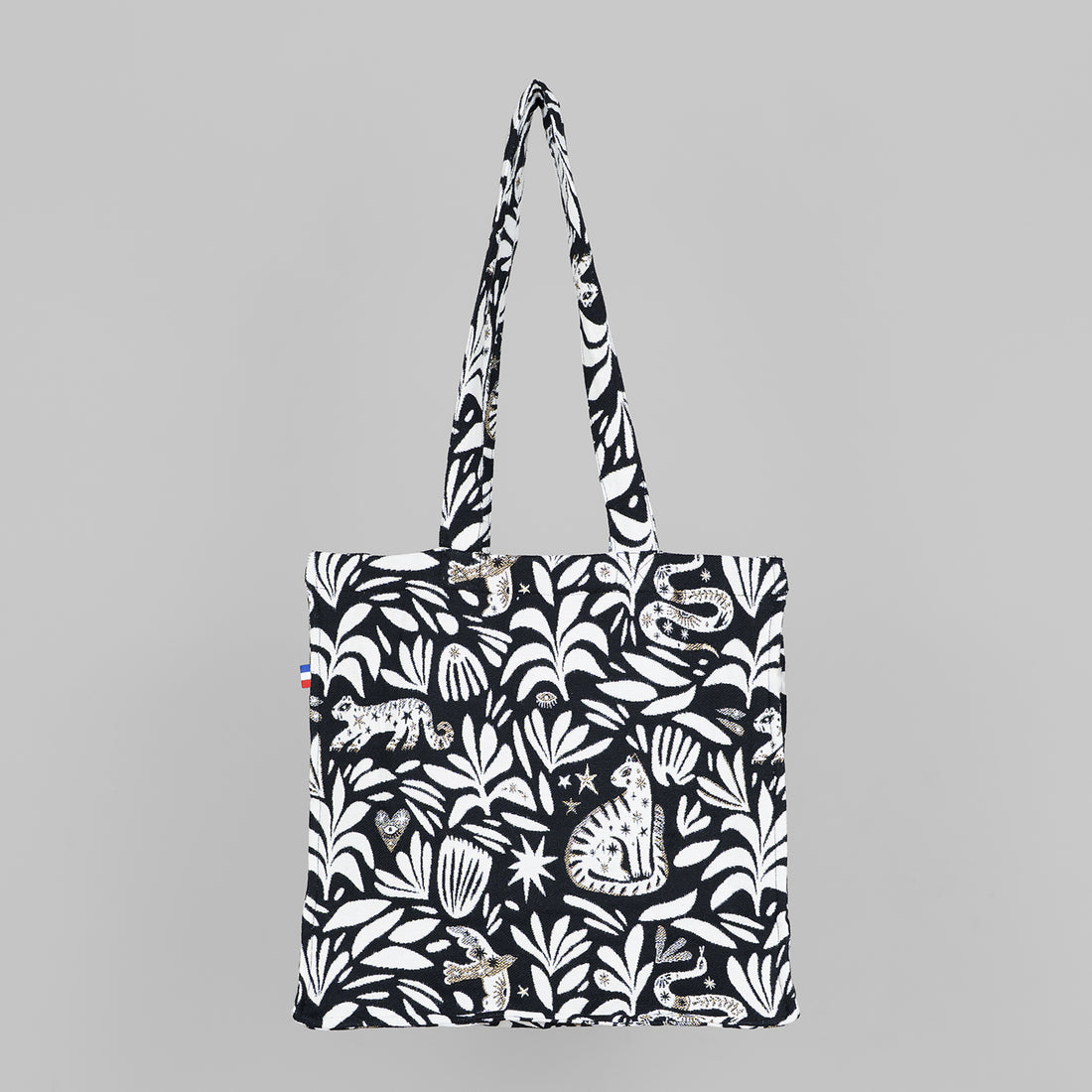 Boxy tote