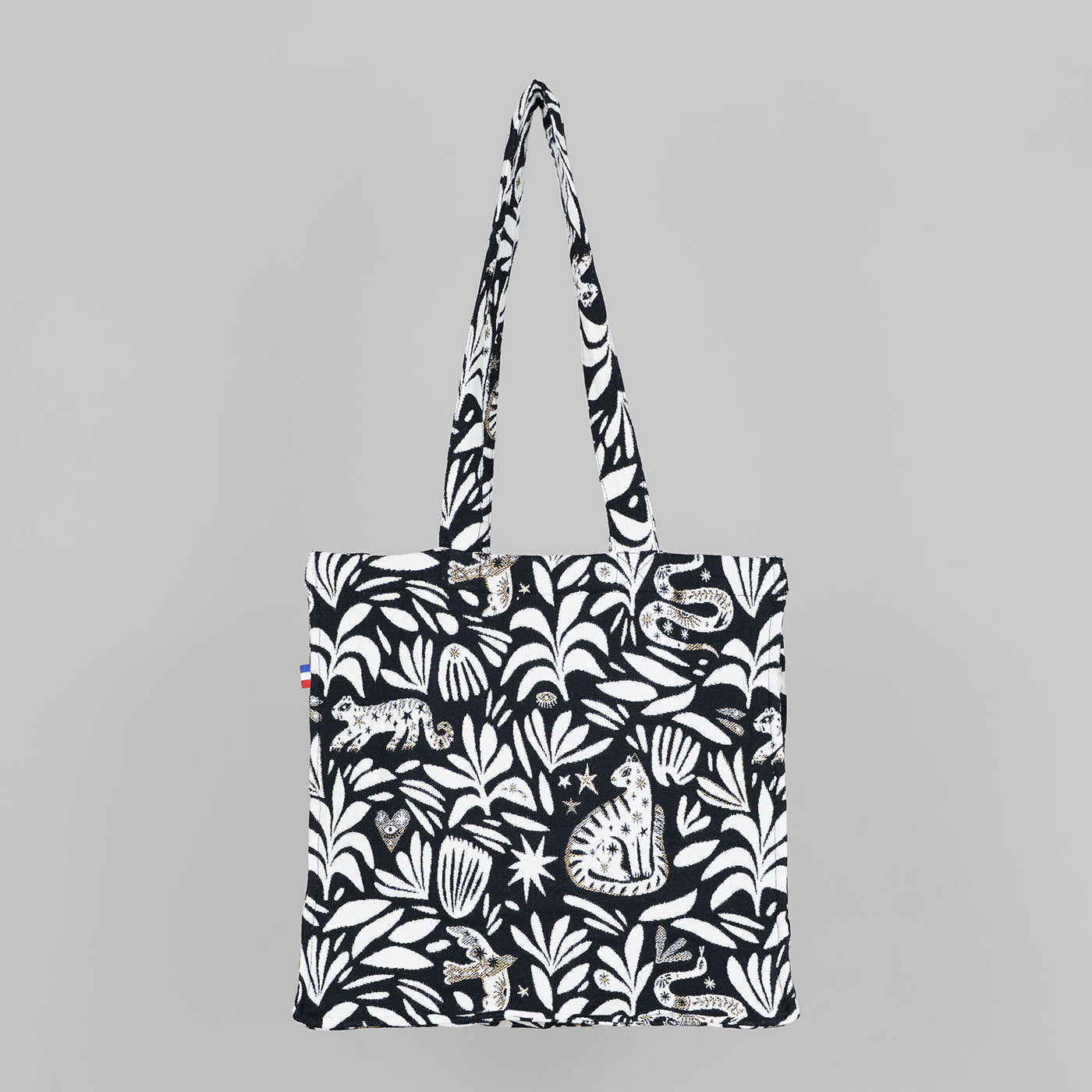 Boxy tote