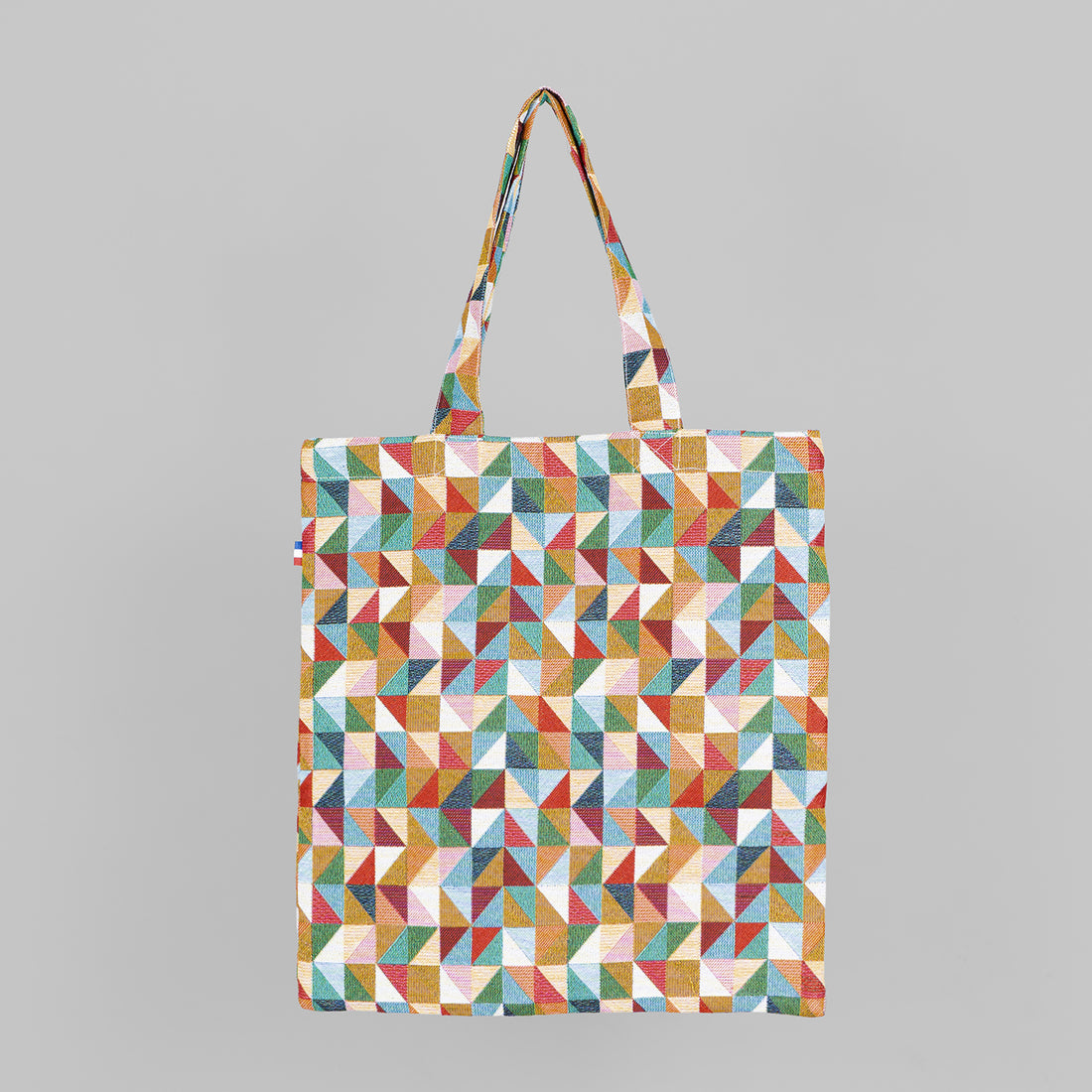 Daily tote