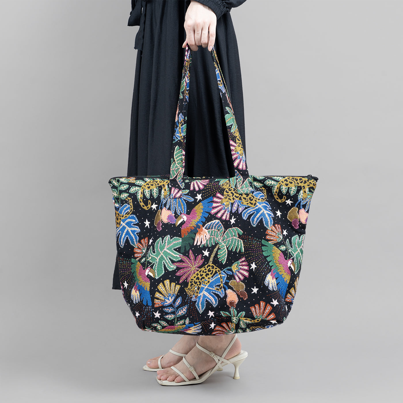 Vessel zip tote