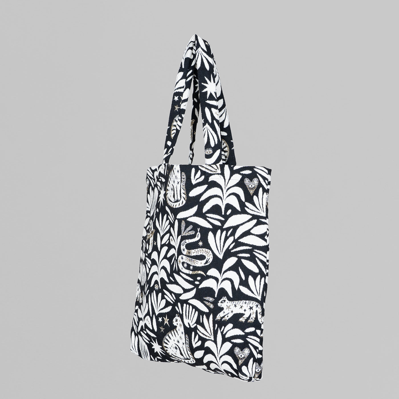 Daily tote
